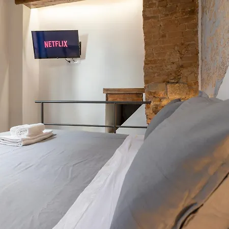 Uffizi-ponte Vecchio Mini Loft Con Affreschi דירה *